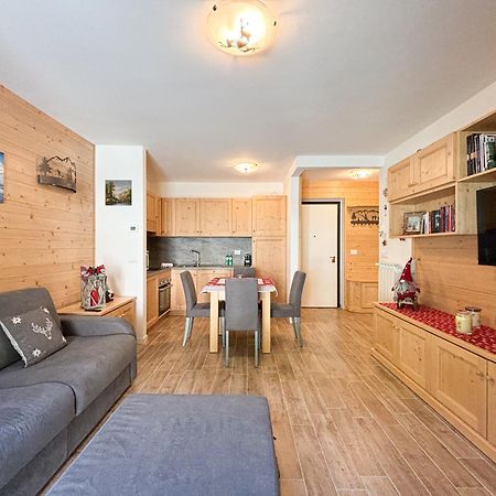 Aprica , Lusso A 300M Dalle Piste Da Sci, Garage Privato E Deposito Sci Gratuito Le Bratte Exterior photo